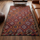 Geometric pattern on the Zerrinter vintage kilim rug – handwoven flatweave in Anatolia, Turkey