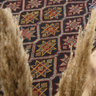Ikat pattern on the Gamze vintage kilim rug – handwoven flatweave in Anatolia, Turkey