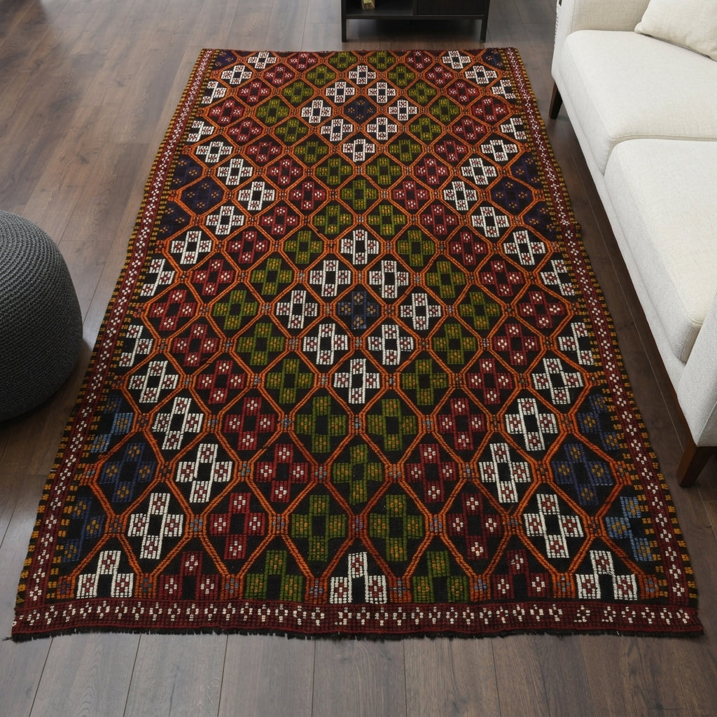 Ikat pattern on the Bulutmelek vintage kilim rug – handwoven flatweave in Anatolia, Turkey