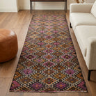 Ikat pattern on the Kehribarumut vintage kilim runner rug – handwoven flatweave in Anatolia, Turkey