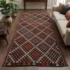 Checkered pattern on the Nursema vintage kilim rug – handwoven flatweave in Anatolia, Turkey