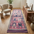 Traditional pattern on the Filizisik vintage runner rug – handmade in Anatolia, Turkey