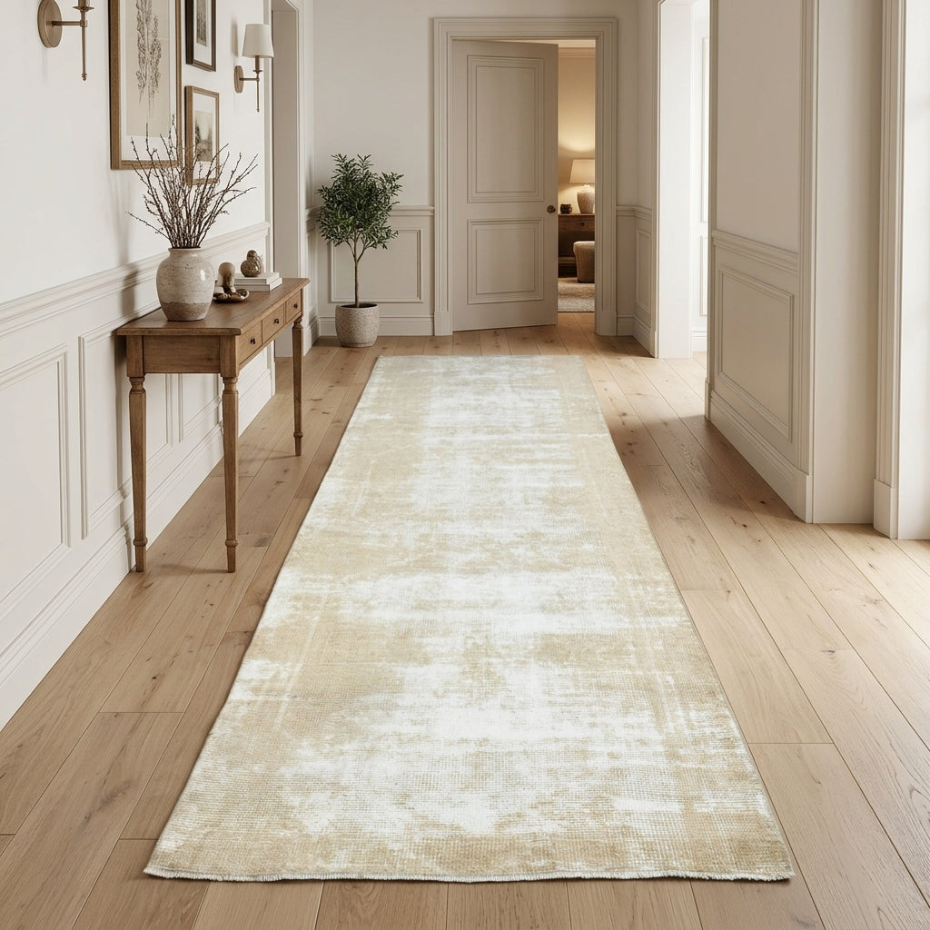 Solid pattern on the Firuzbike distressed vintage runner rug – handmade in Anatolia, Turkey