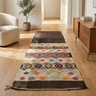Tribal pattern on the Ilknurnaz vintage kilim rug – handwoven flatweave in Anatolia, Turkey
