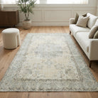 Oriental pattern on the Mahcan vintage area rug – handmade in Anatolia, Turkey