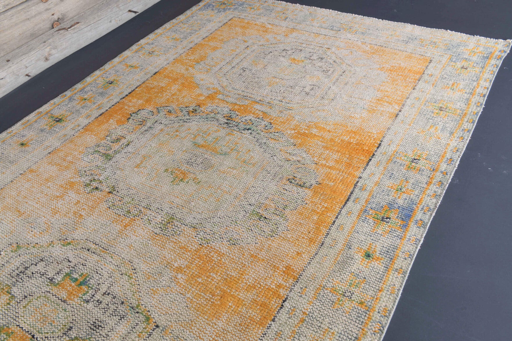 130x322 cm antique washed vintage Anatolian runner rug – Zeyneperver, low pile, wool