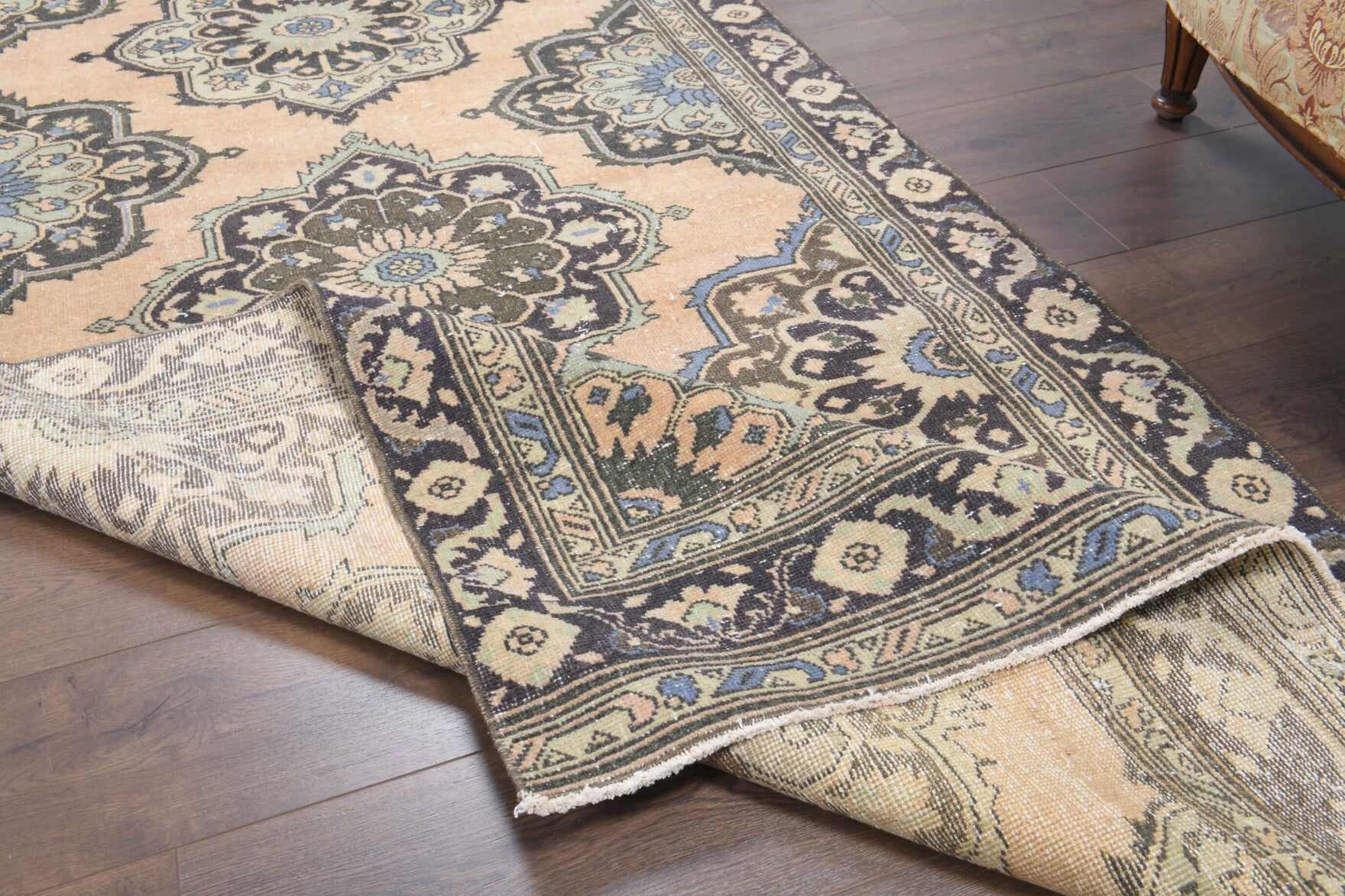 Peripeyker – vintage oriental runner for living room or hallway, 4'3" x 12'8" (130x386 cm)