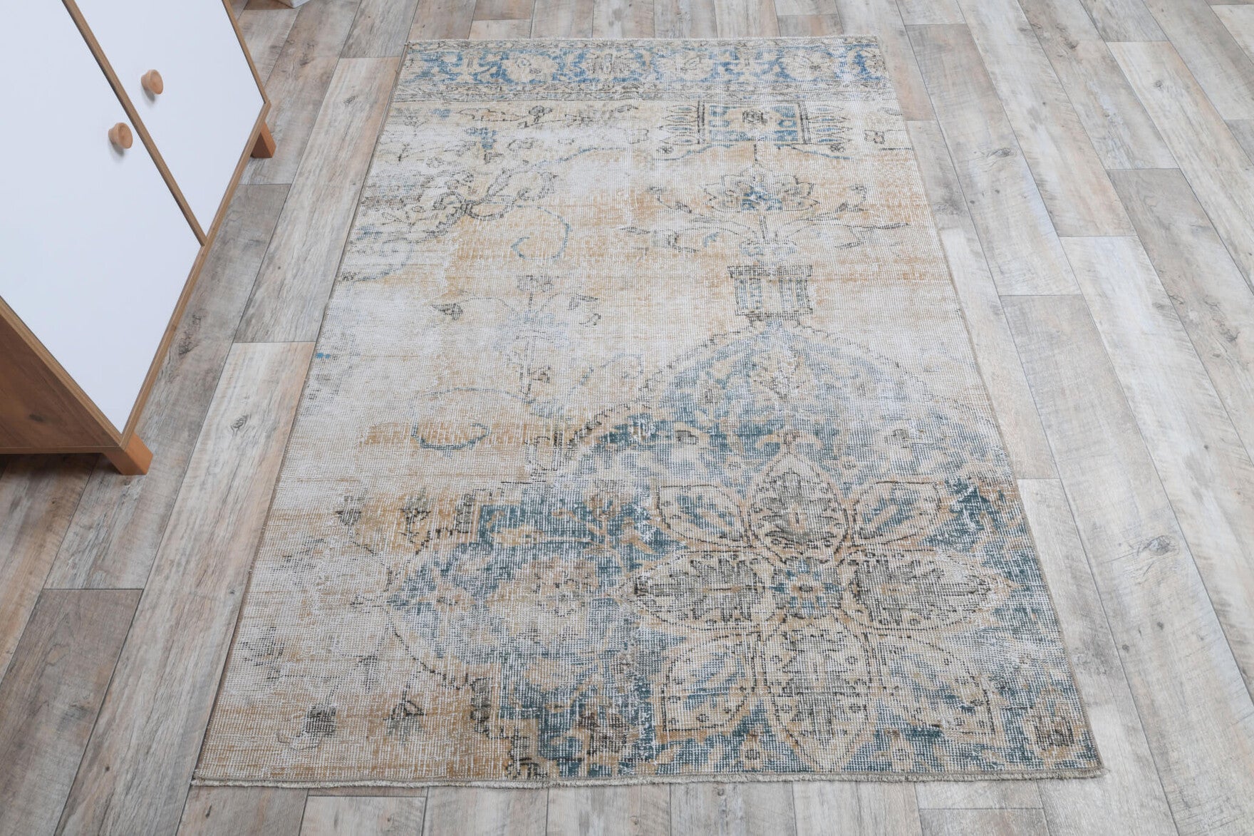 One-of-a-kind 1970s Anatolian vintage area rug in wool, 4'1" x 6'