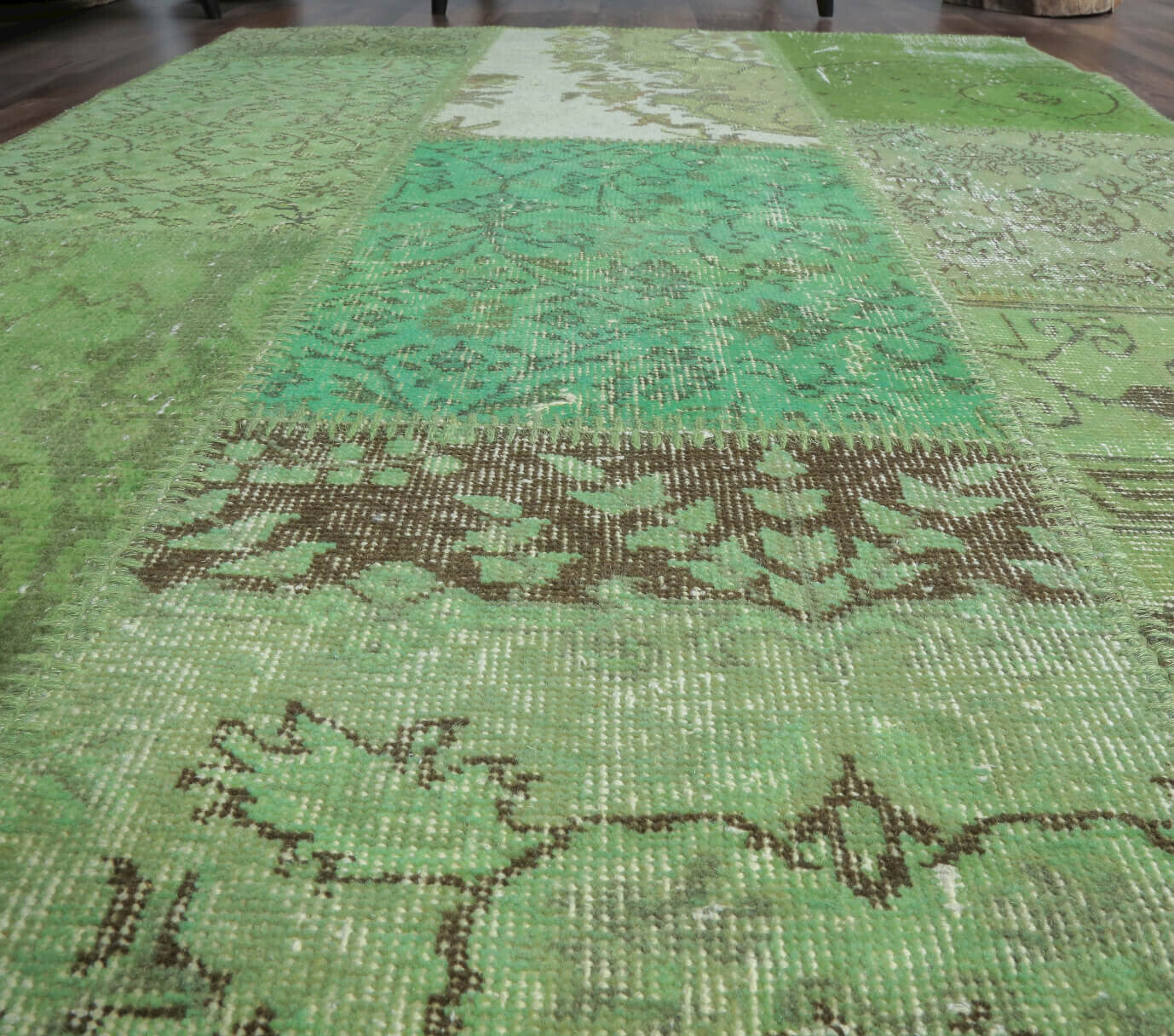 122x179 cm vintage patchwork Anatolian area rug – Hemeromeda, low pile, wool