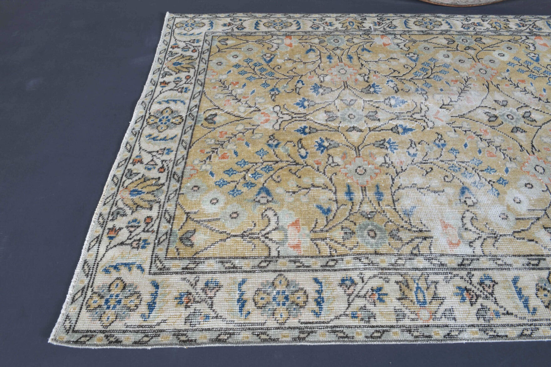 4x7 Handmade Antique Area Rug in wool – 1970s piece from Anatolia, Turkey | Fame Rugs