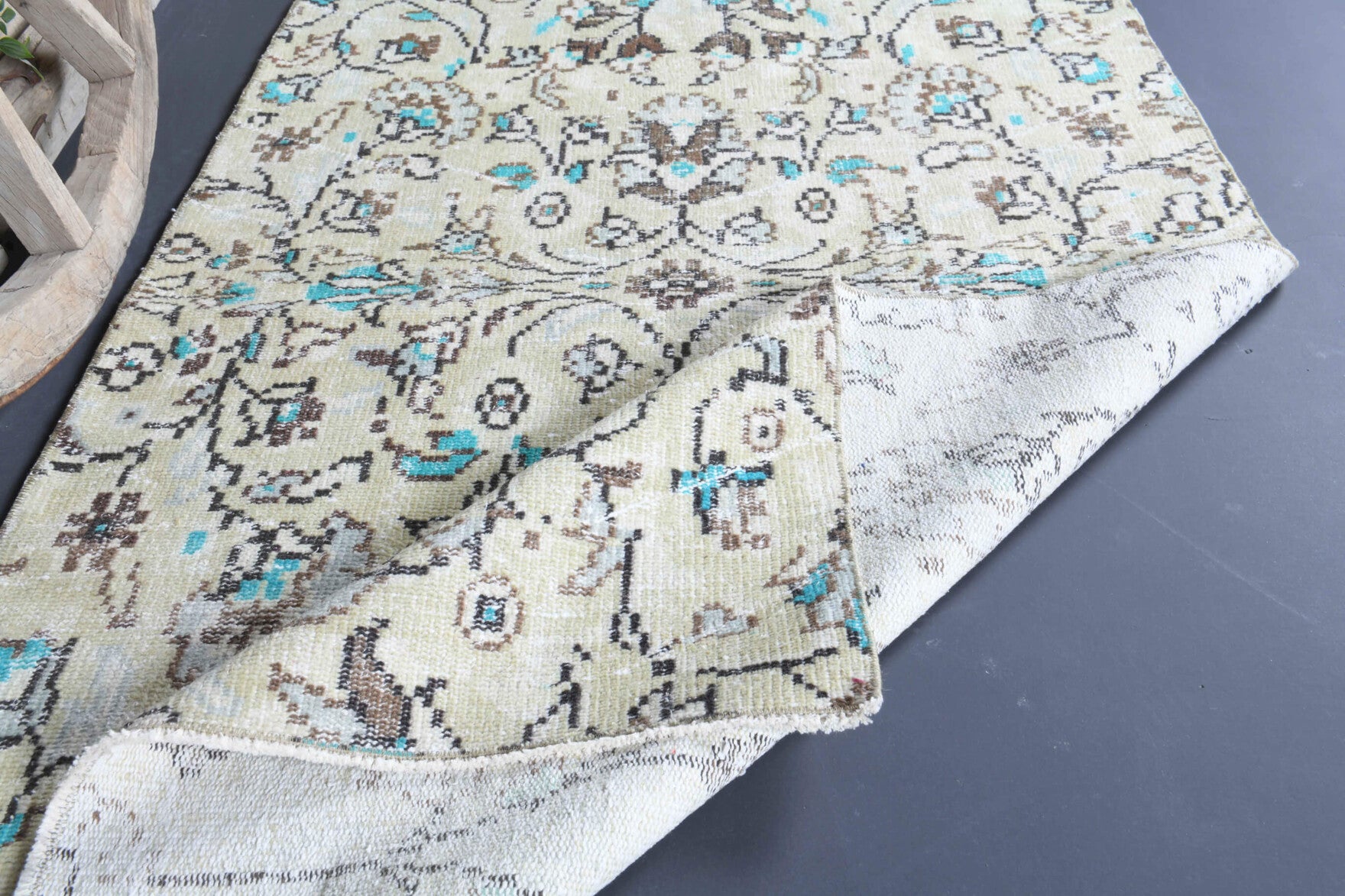 117x203 cm vintage Anatolian area rug – Cemileperver, low pile, wool