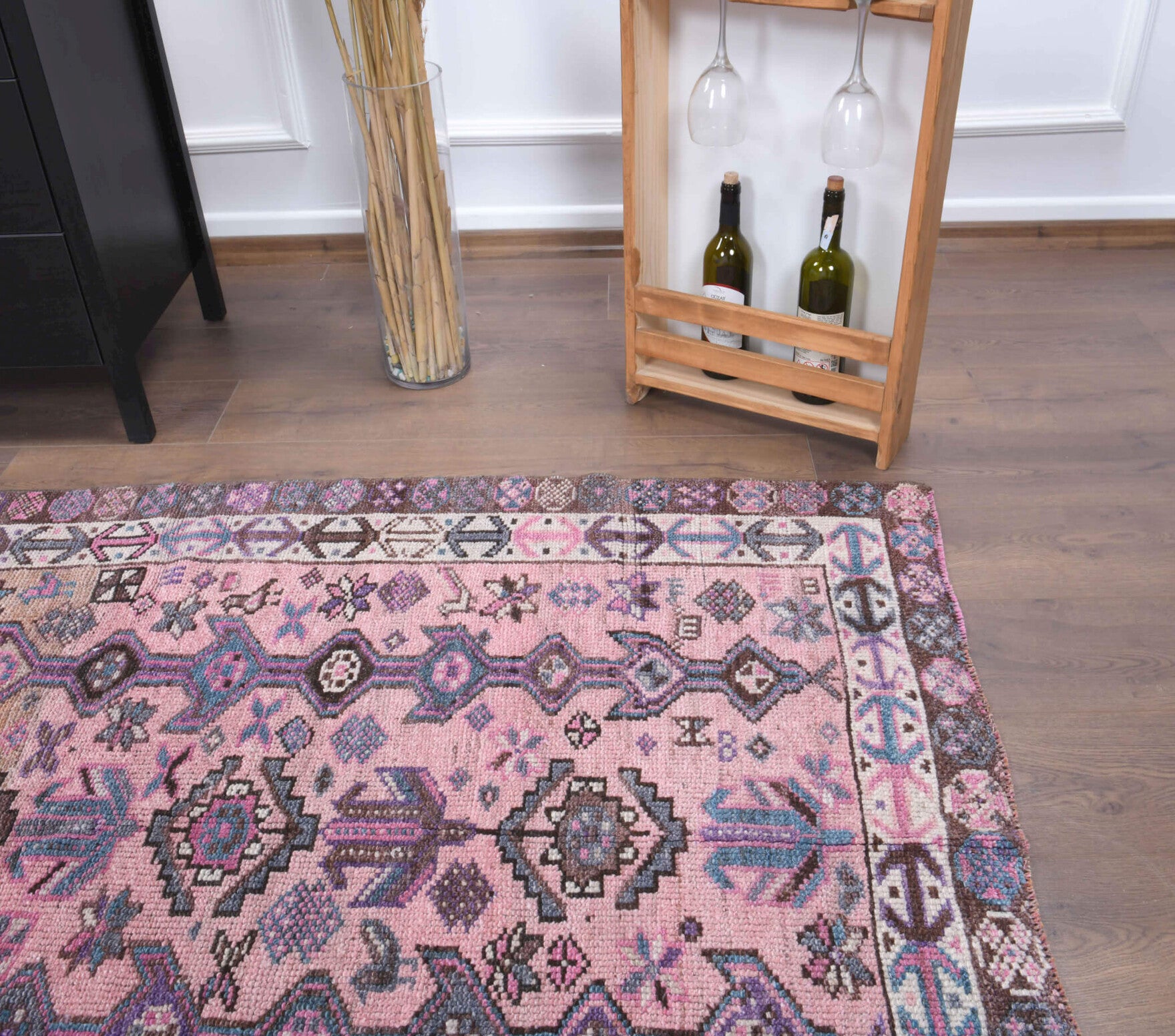 Handmade wool rug from Oushak, Turkey – 4x7 Original Hereke Pink Vintage Area Rug 3'11" x 6'9"