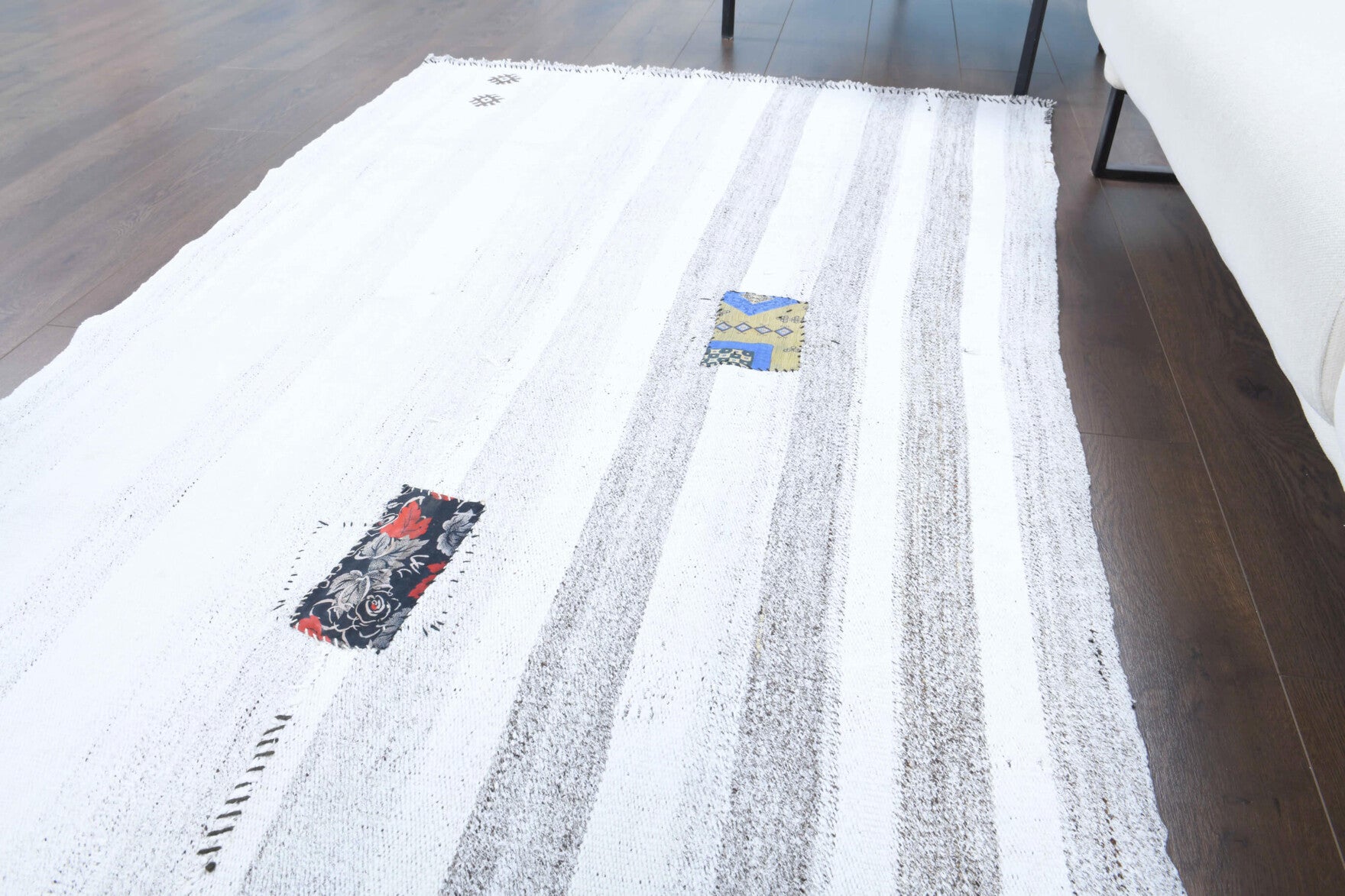 One-of-a-kind 1960s Anatolian vintage kilim rug in wool, 3'11" x 6'8"