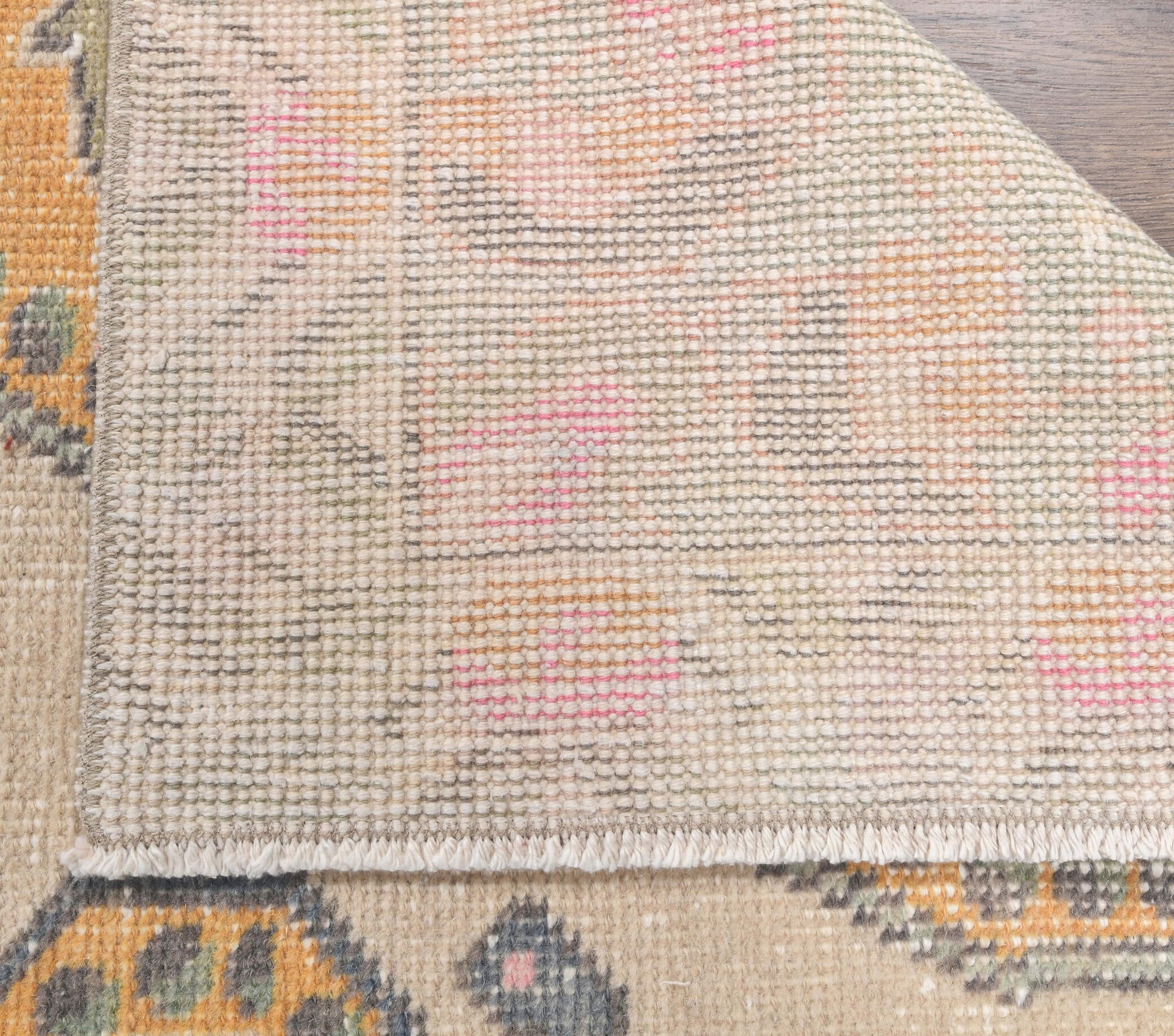Authentic Anatolian vintage area rug (1970s) with oriental design – one-of-a-kind at Fame Rugs
