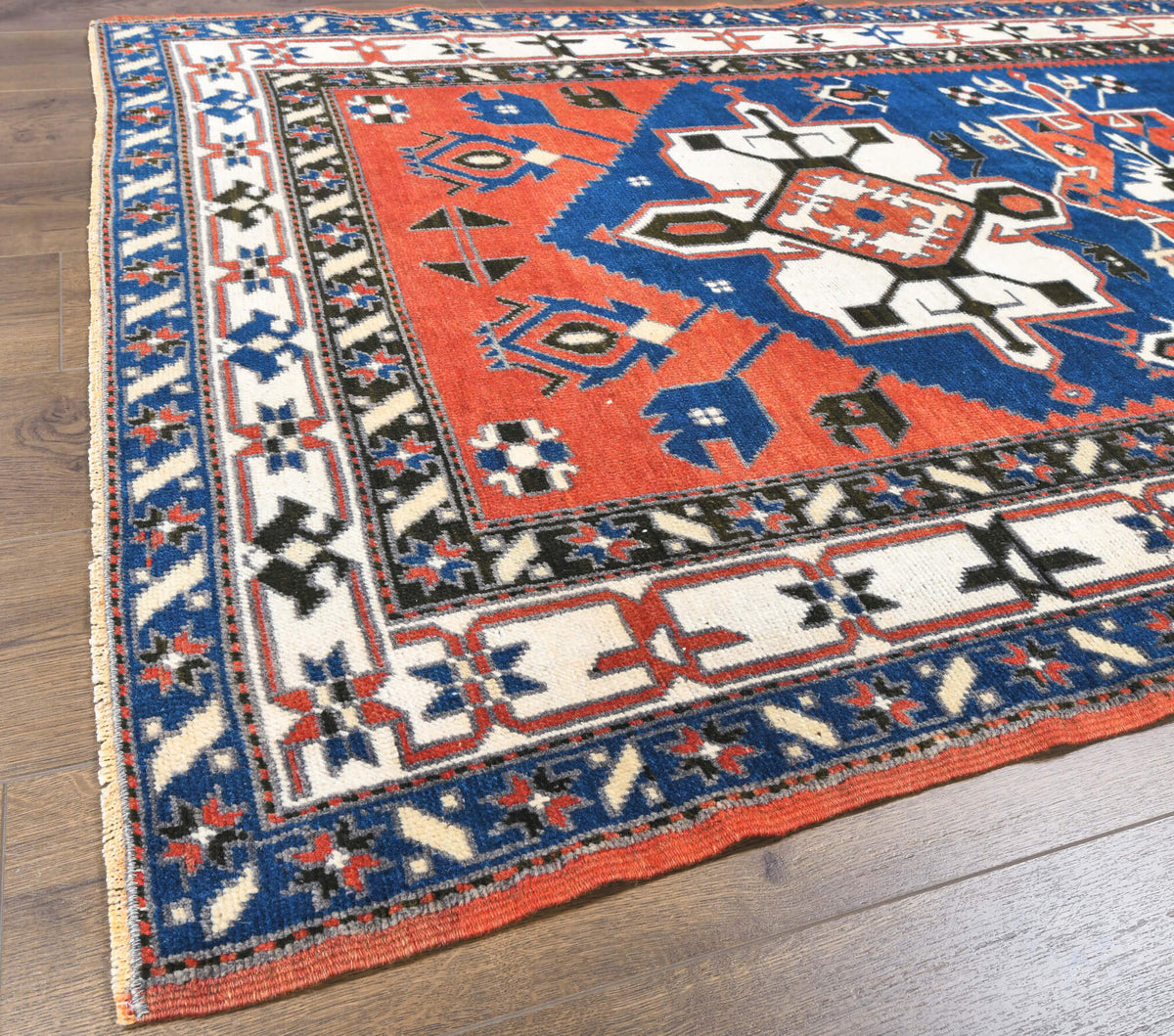 135x213 cm vintage Turkish area rug – Glykotima, low pile, wool