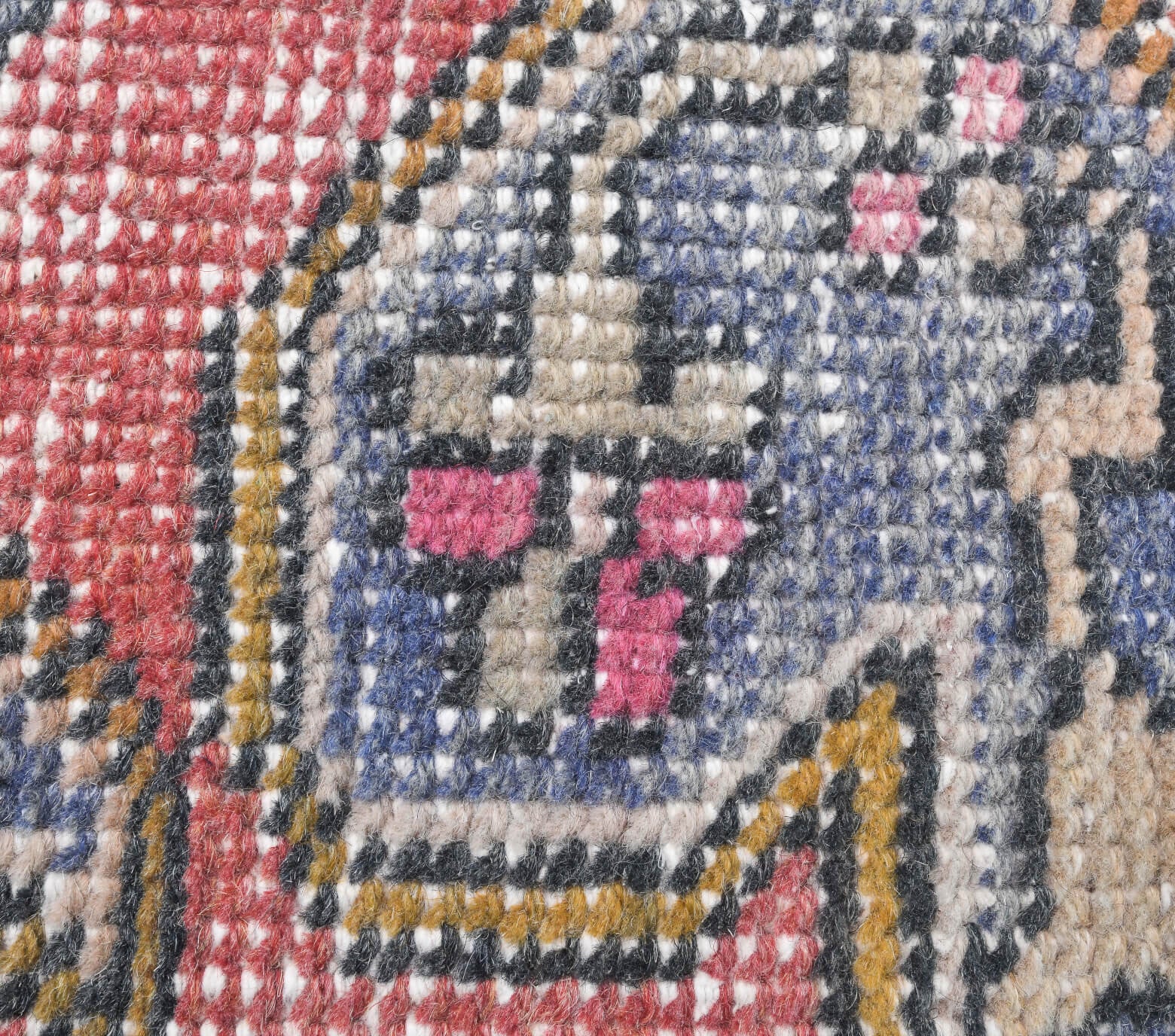 Authentic Anatolian vintage area rug (1970s) with floral design – one-of-a-kind at Fame Rugs