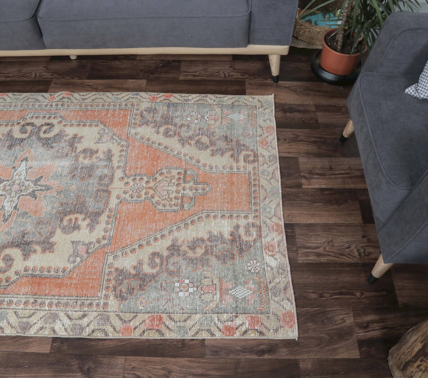 One-of-a-kind 1970s Anatolian vintage area rug in wool, 4' x 6'6"