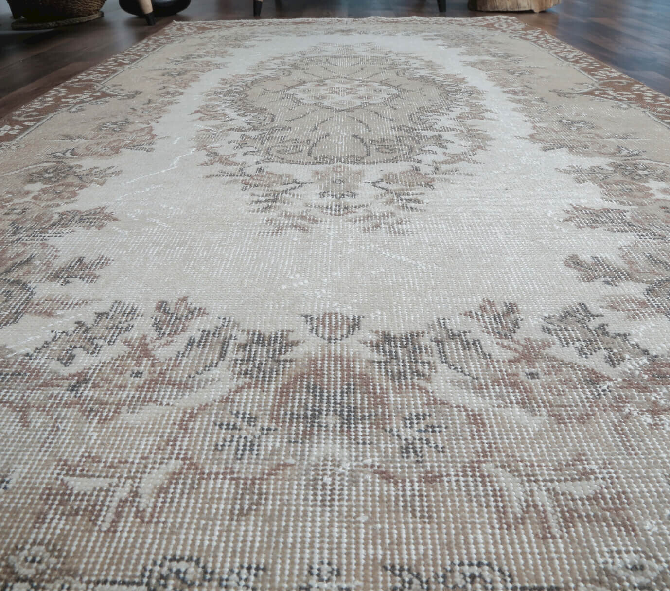 115x212 cm vintage Turkish area rug – Husnban, low pile, wool