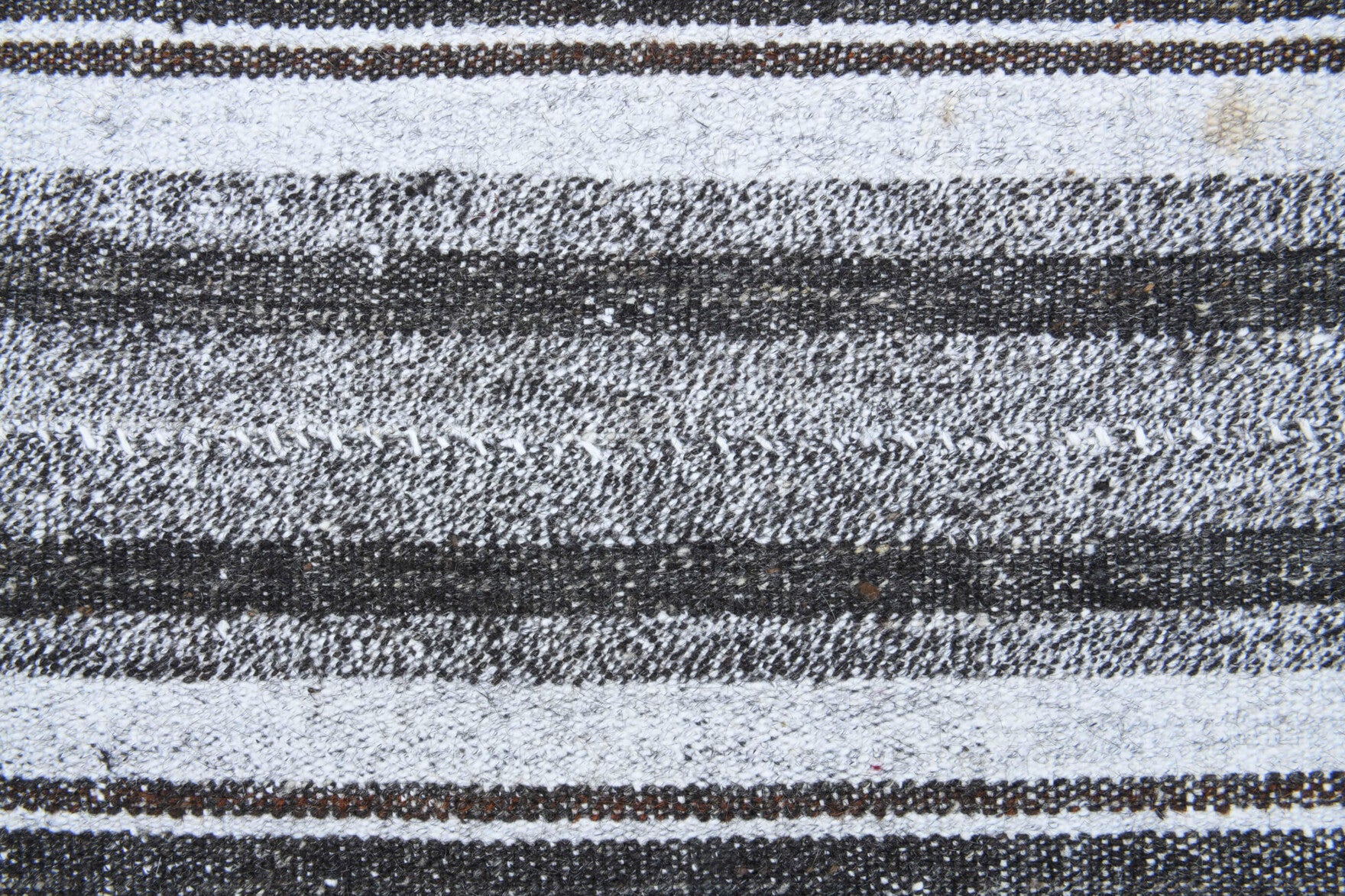 Handwoven flatweave wool kilim from Anatolia, Turkey – 4x8 Handmade Vintage Kilim Area Rug 3'6" x 7'10"
