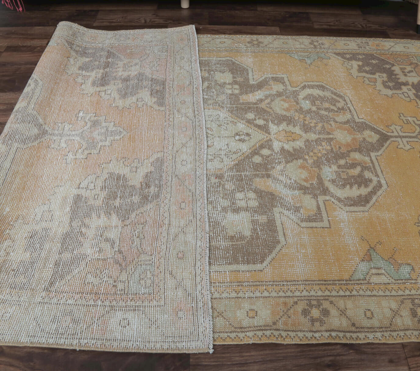 Authentic Anatolian vintage area rug (1970s) with oriental design – one-of-a-kind at Fame Rugs