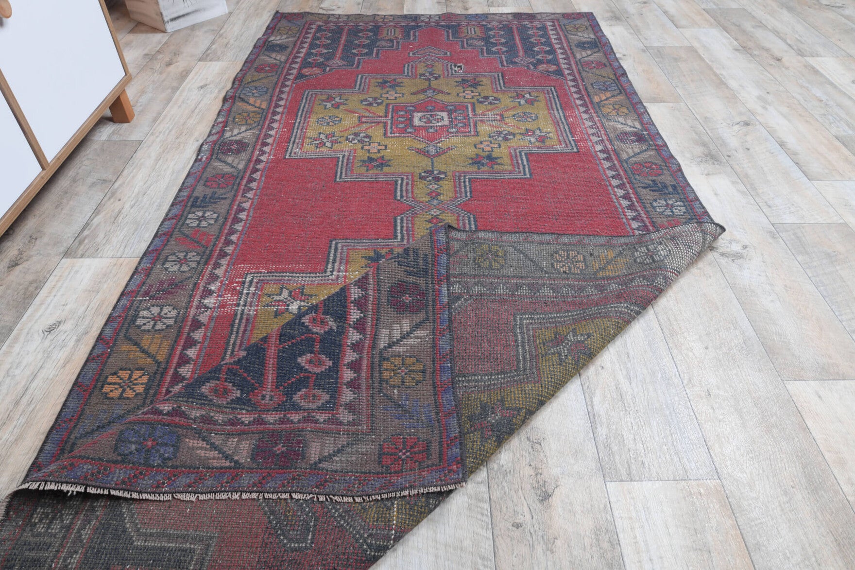 Authentic Anatolian vintage area rug (1970s) with oriental design – one-of-a-kind at Fame Rugs