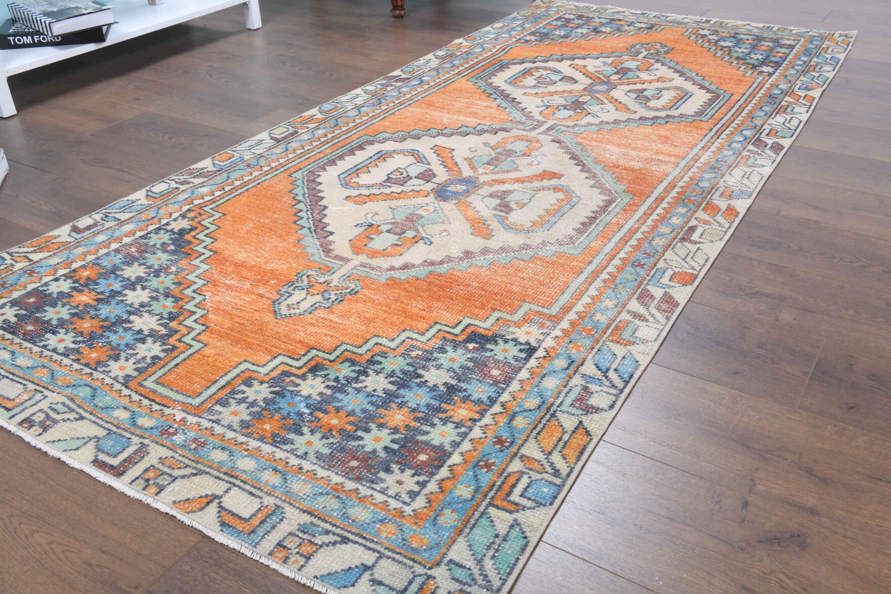 Pembepare – vintage oriental rug for living room or bedroom, 3'10" x 8'2" (116x250 cm)
