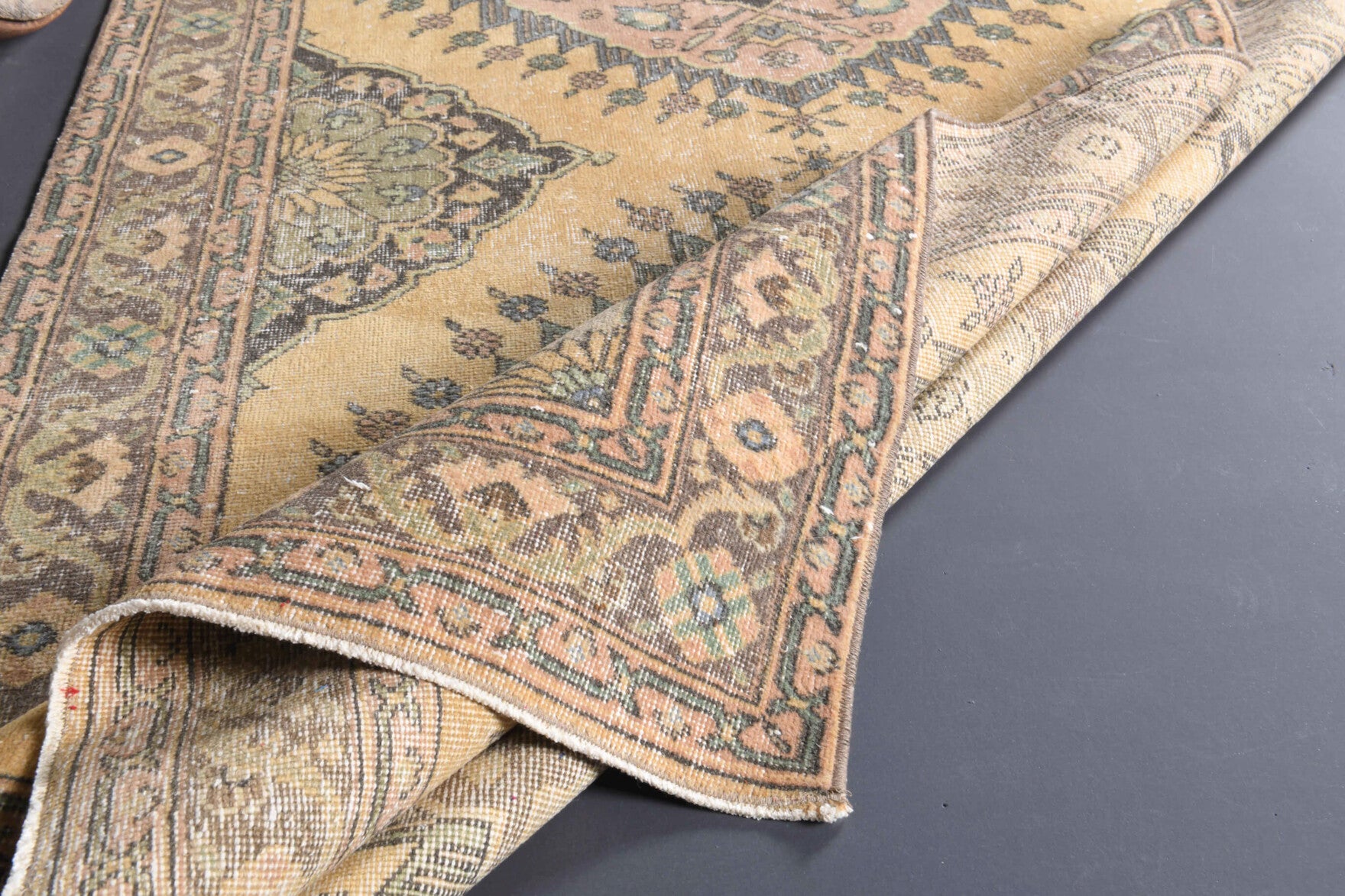 Authentic Anatolian vintage runner rug (1970s) with oriental design – one-of-a-kind at Fame Rugs