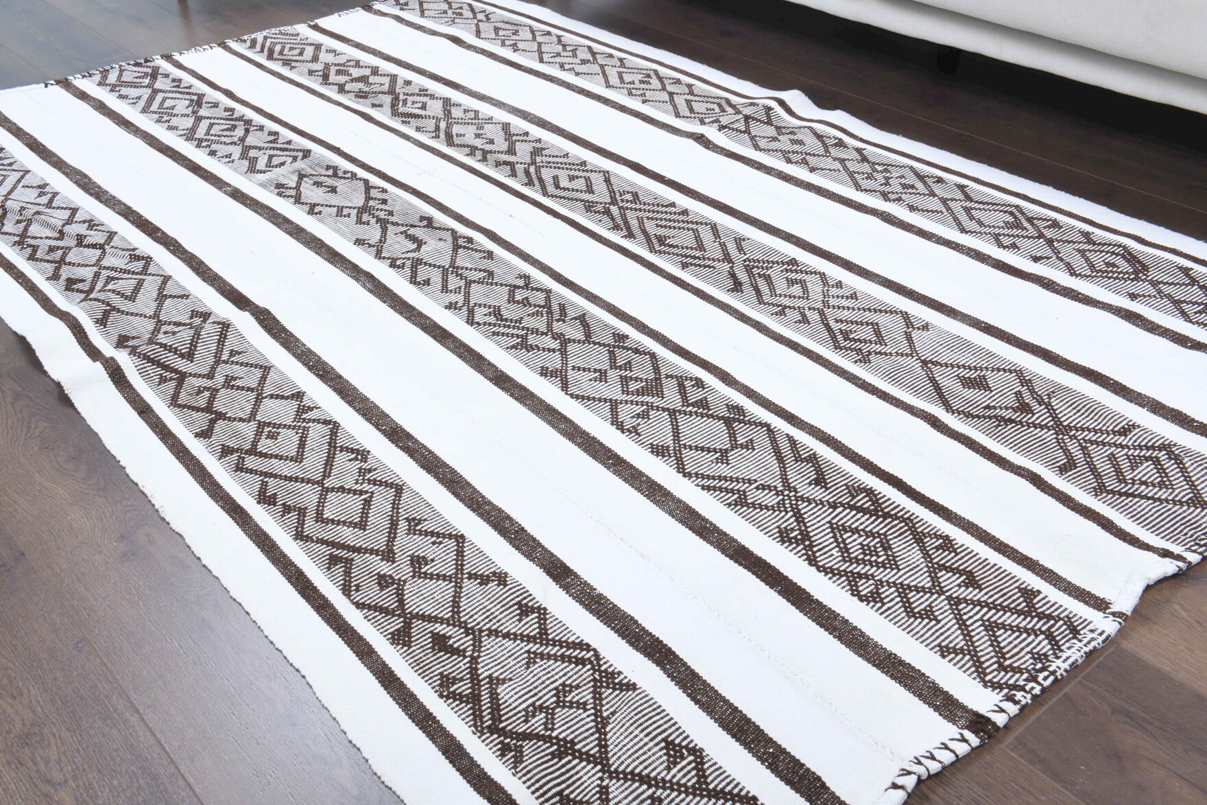 One-of-a-kind 1960s Anatolian vintage kilim rug in wool, 4'10" x 7'9"