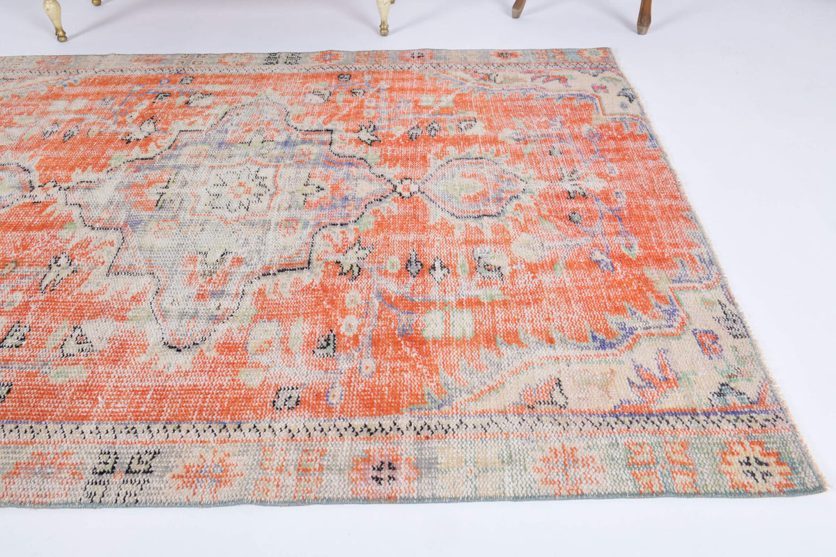 Bengidil rug: 1970s handmade Anatolian rug with oriental motifs and cotton backing