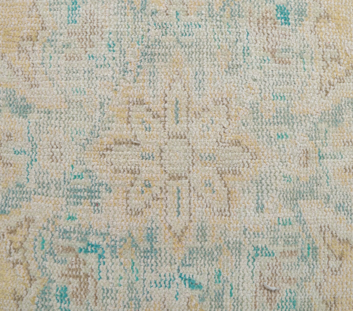 Ionianassa rug: 1970s handmade Anatolian rug and cotton backing