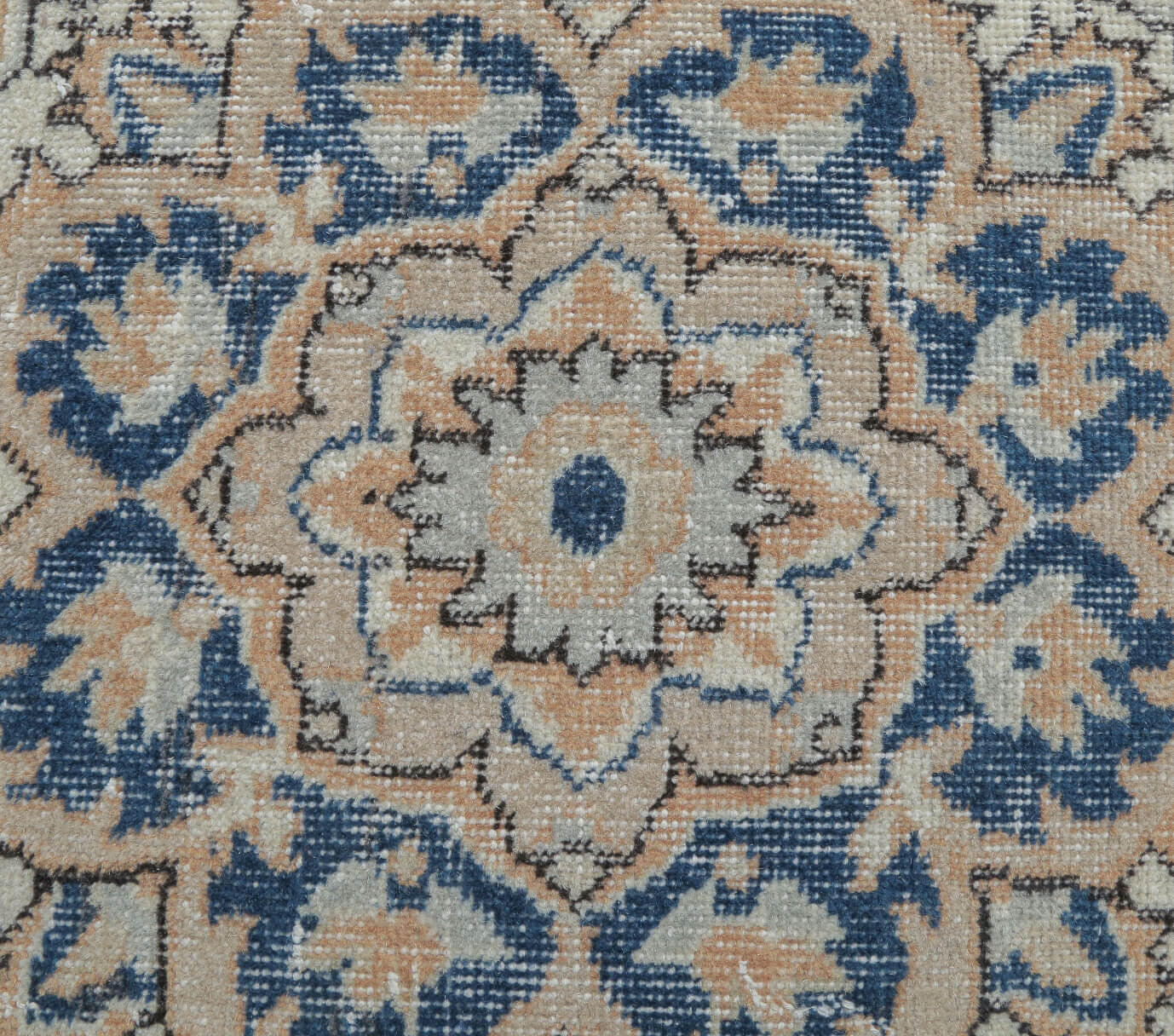 Iache rug: 1970s handmade Anatolian rug with oriental motifs and cotton backing