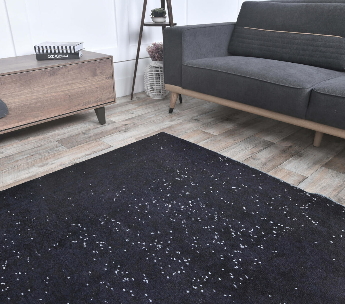 Delphithea rug: 1970s handmade Anatolian rug with solid - dots motifs and cotton backing