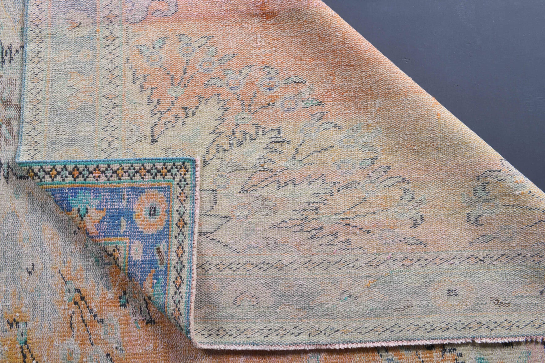 185x295 cm antique washed vintage Anatolian area rug – Hedyphrosyne, low pile, wool