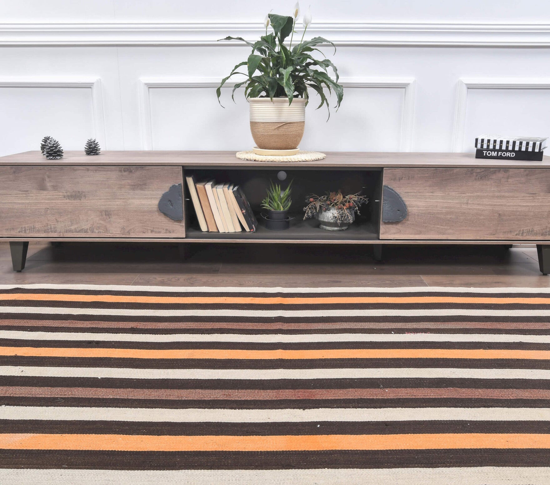 One-of-a-kind 1960s Anatolian vintage kilim rug in wool, 5'7" x 9'11"