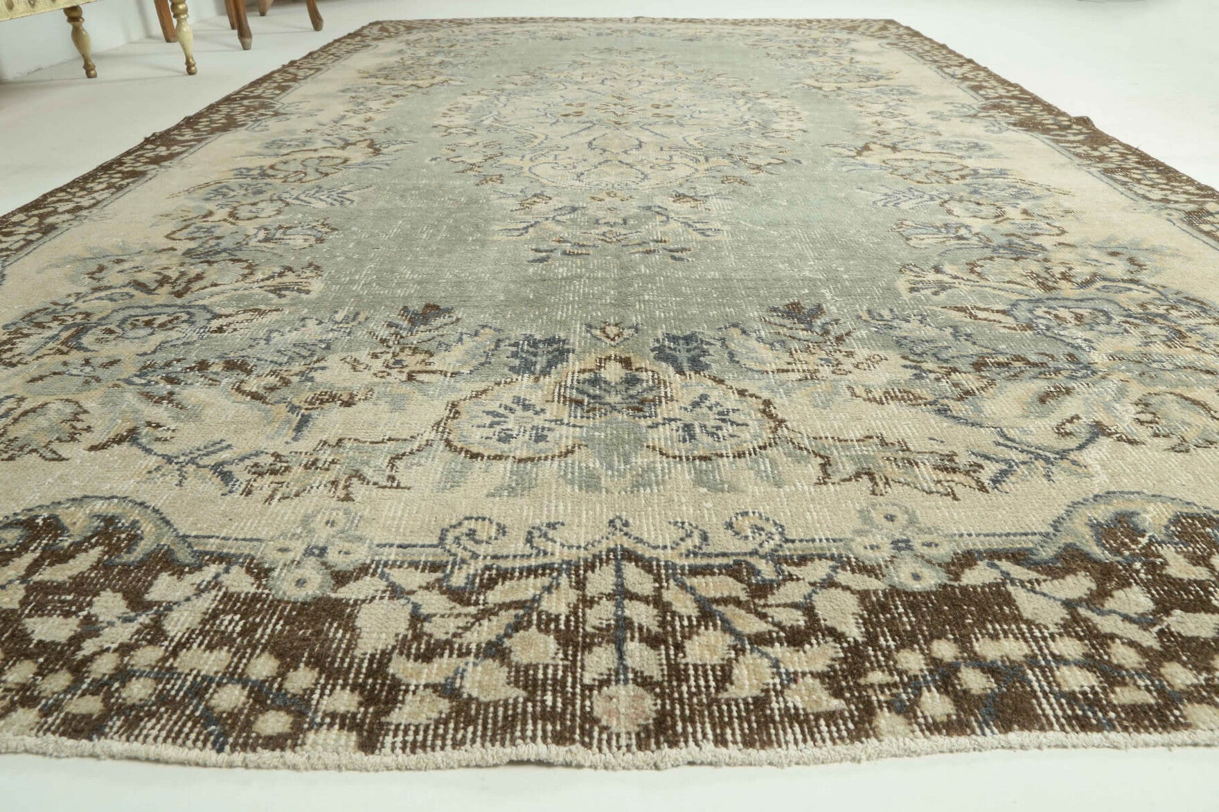 187x303 cm vintage Anatolian area rug – Beyzagul, low pile, wool