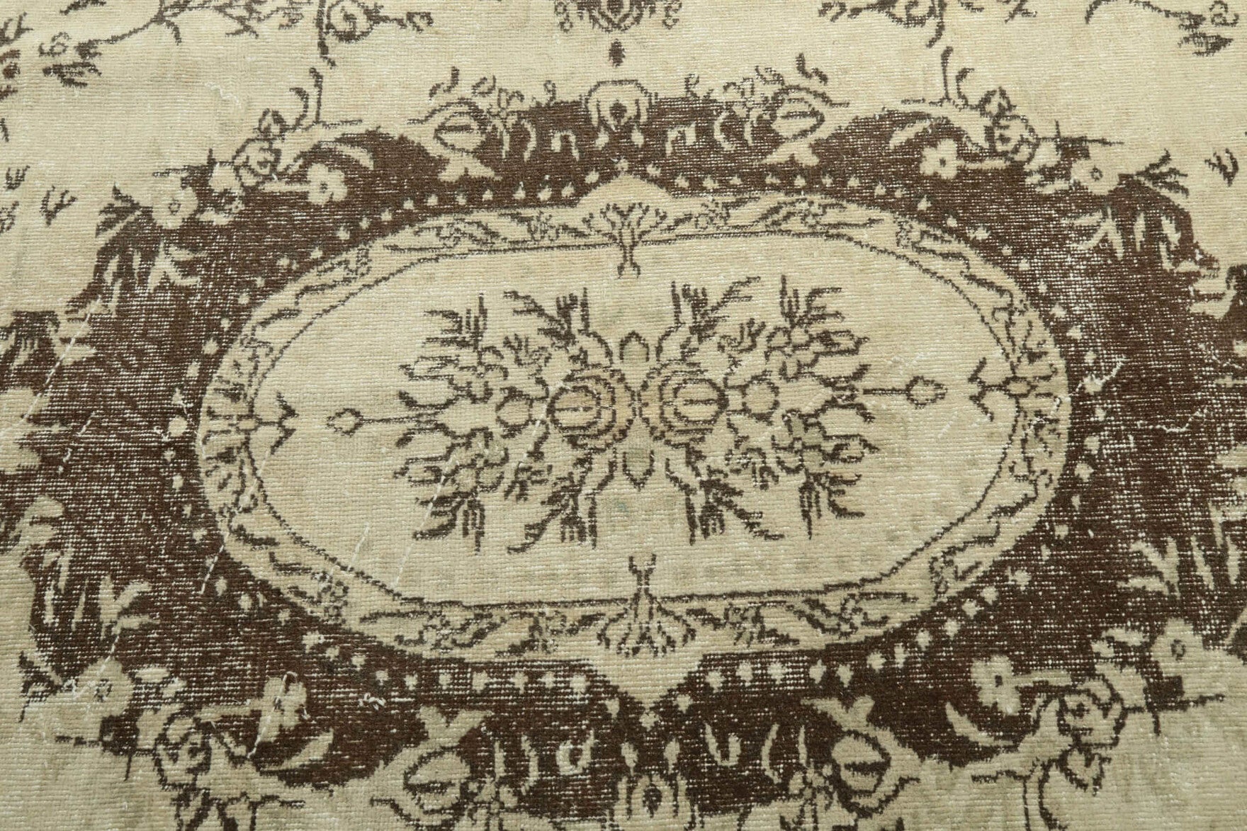 Authentic Anatolian vintage area rug (1970s) with oriental design – one-of-a-kind at Fame Rugs