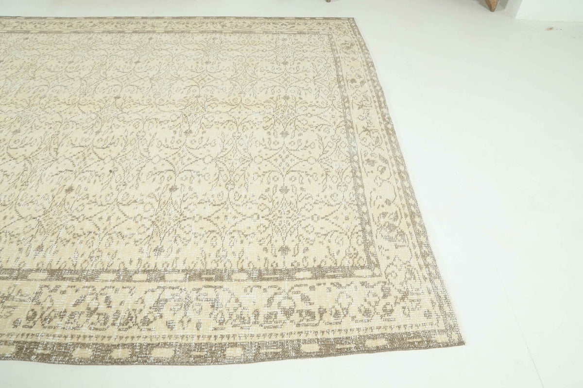 Vintage Beige Floral Hereke Area Rug