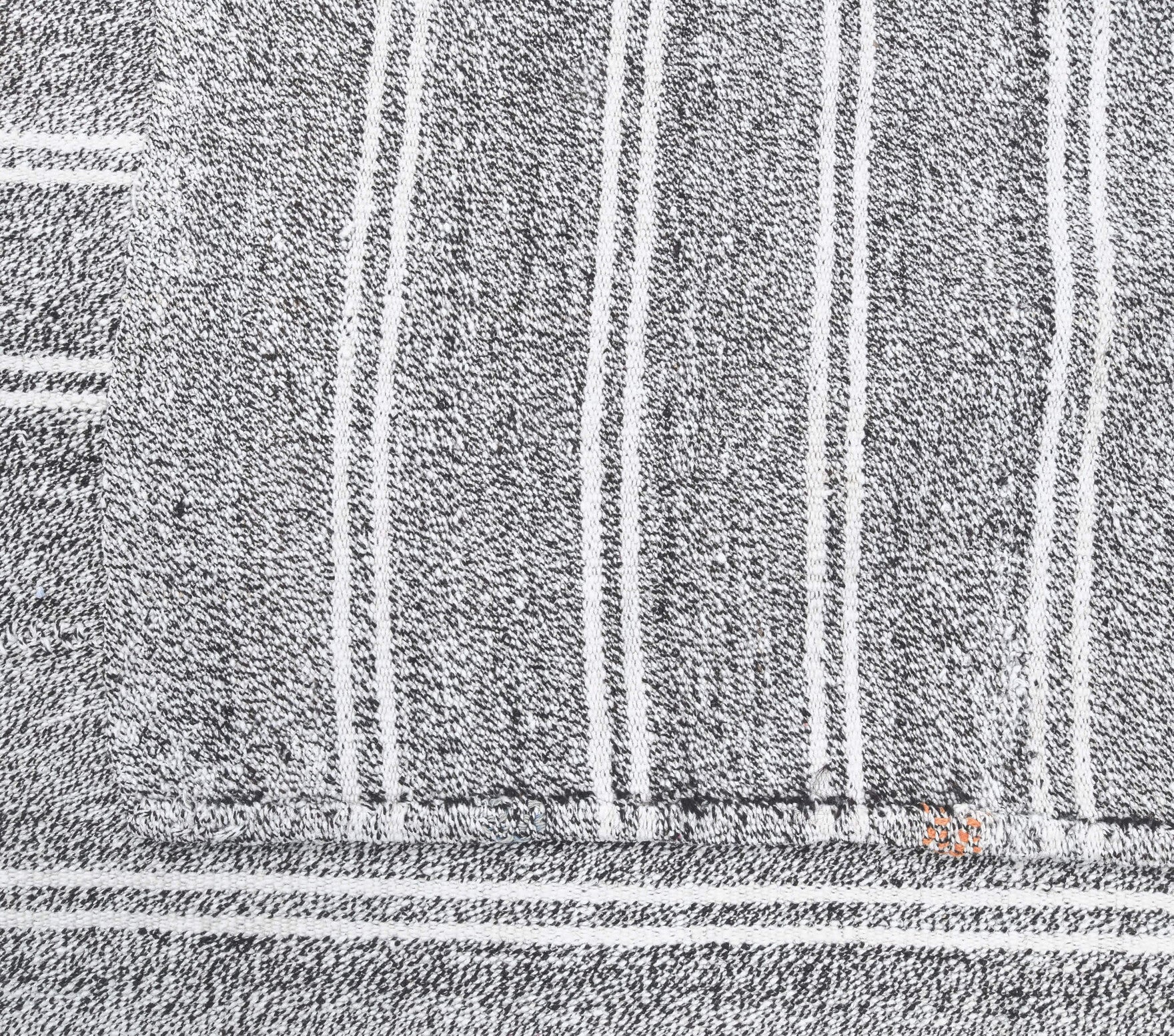 Dilperver – vintage striped kilim for living room or bedroom, 6'1" x 7'11" (185x242 cm)