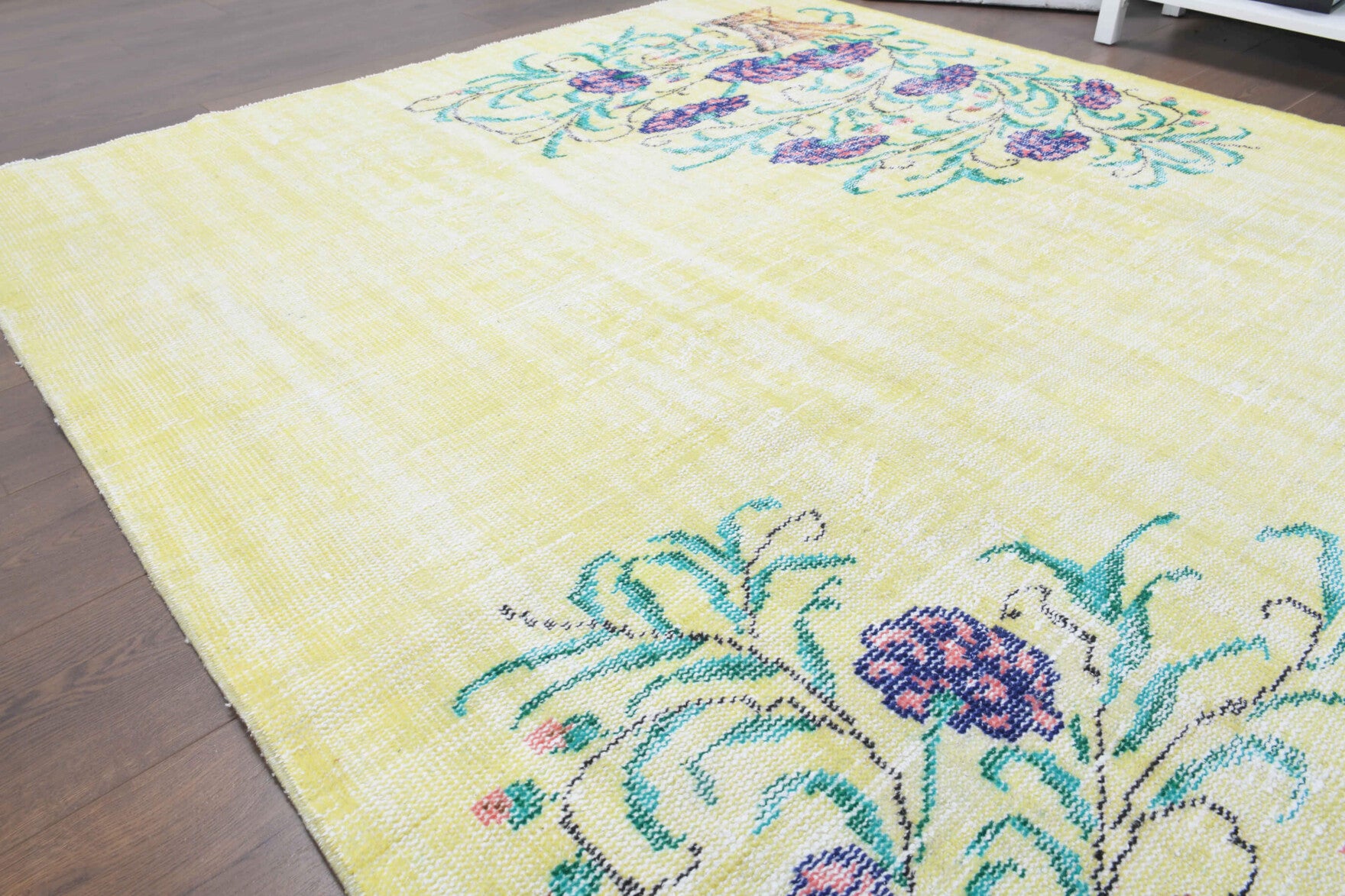 Handmade wool rug from Anatolia, Turkey – 6x9 Handmade Vintage Area Oushak Rug 5'9" x 8'6"