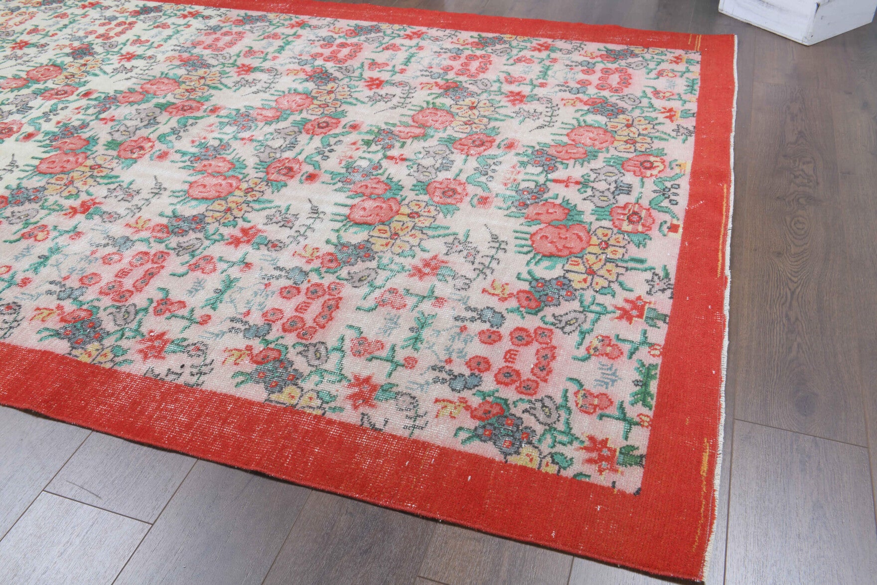 177x279 cm antique washed vintage Anatolian area rug – Hurrem, low pile, wool