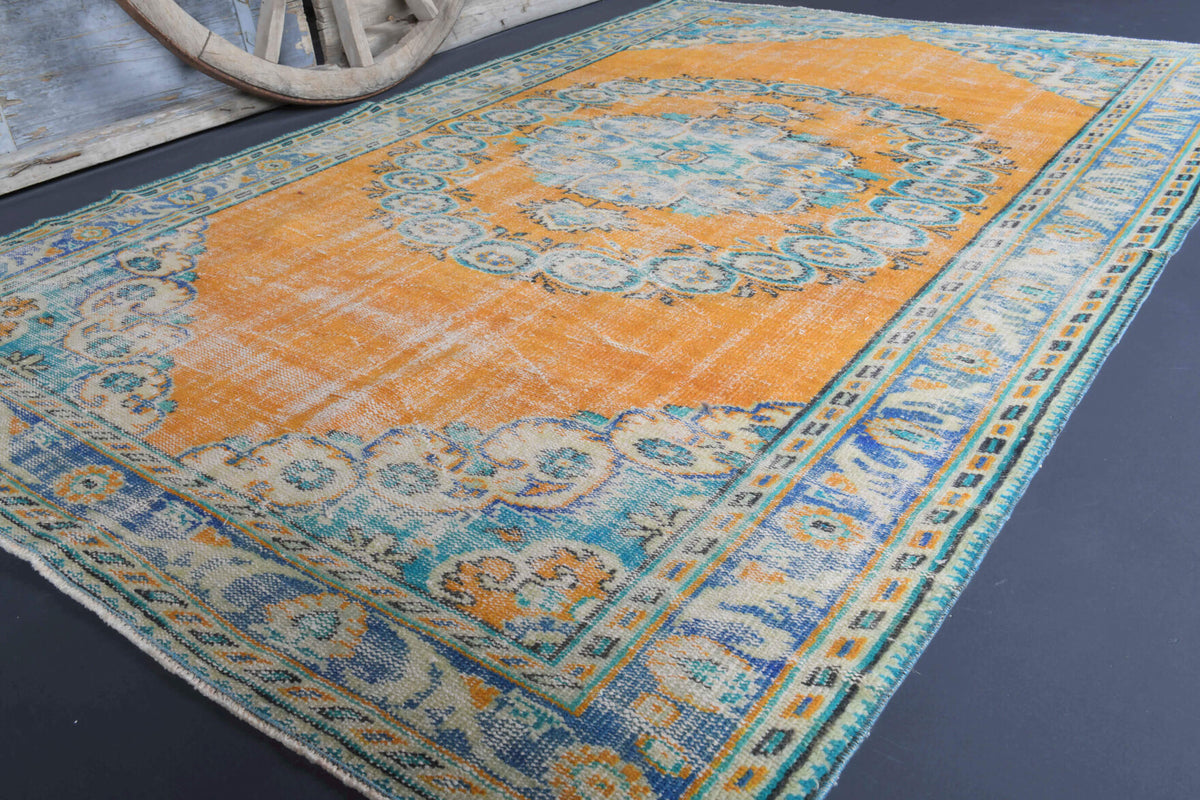 One-of-a-kind 1970s Anatolian vintage area rug in wool, 5'8" x 8'7"