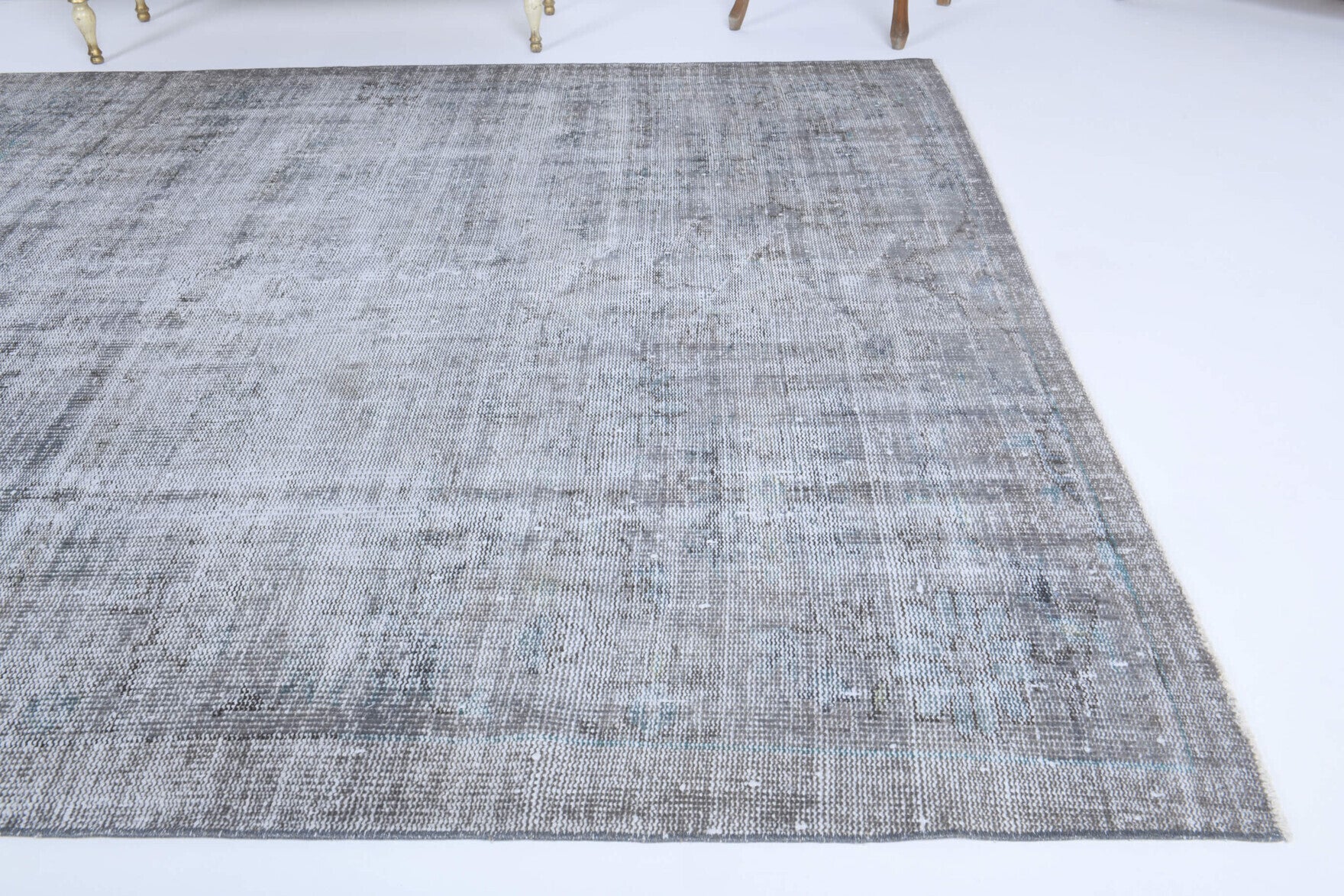 192x281 cm antique washed vintage Anatolian area rug – Nikocharis, low pile, wool
