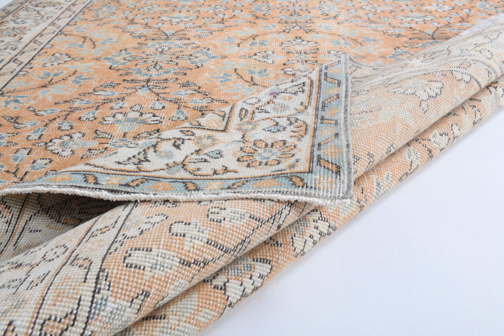 Hand-crafted Anatolian vintage rug Nikomira in wool, 1970s