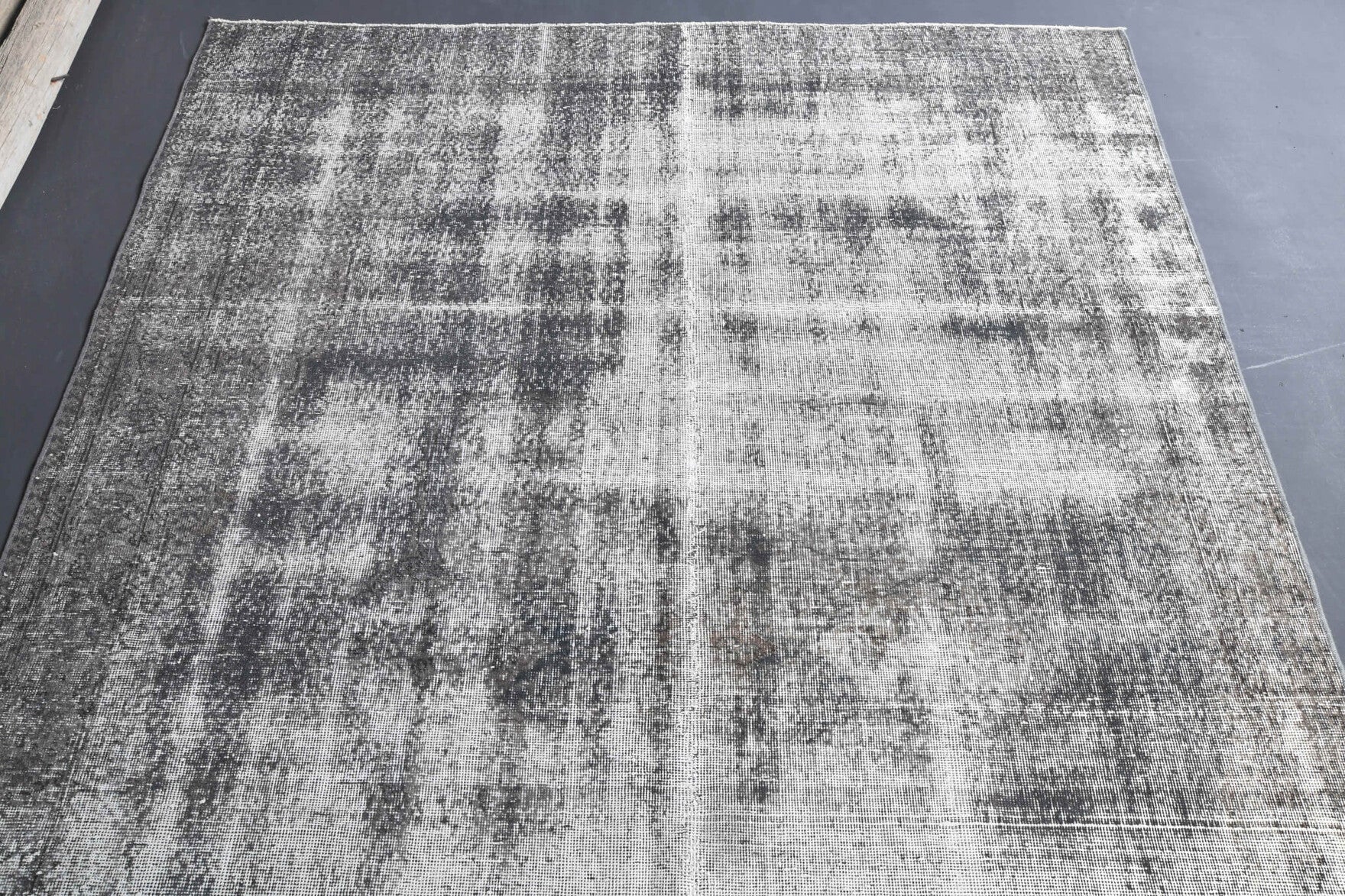 Vintage Distressed Gray Area Rug