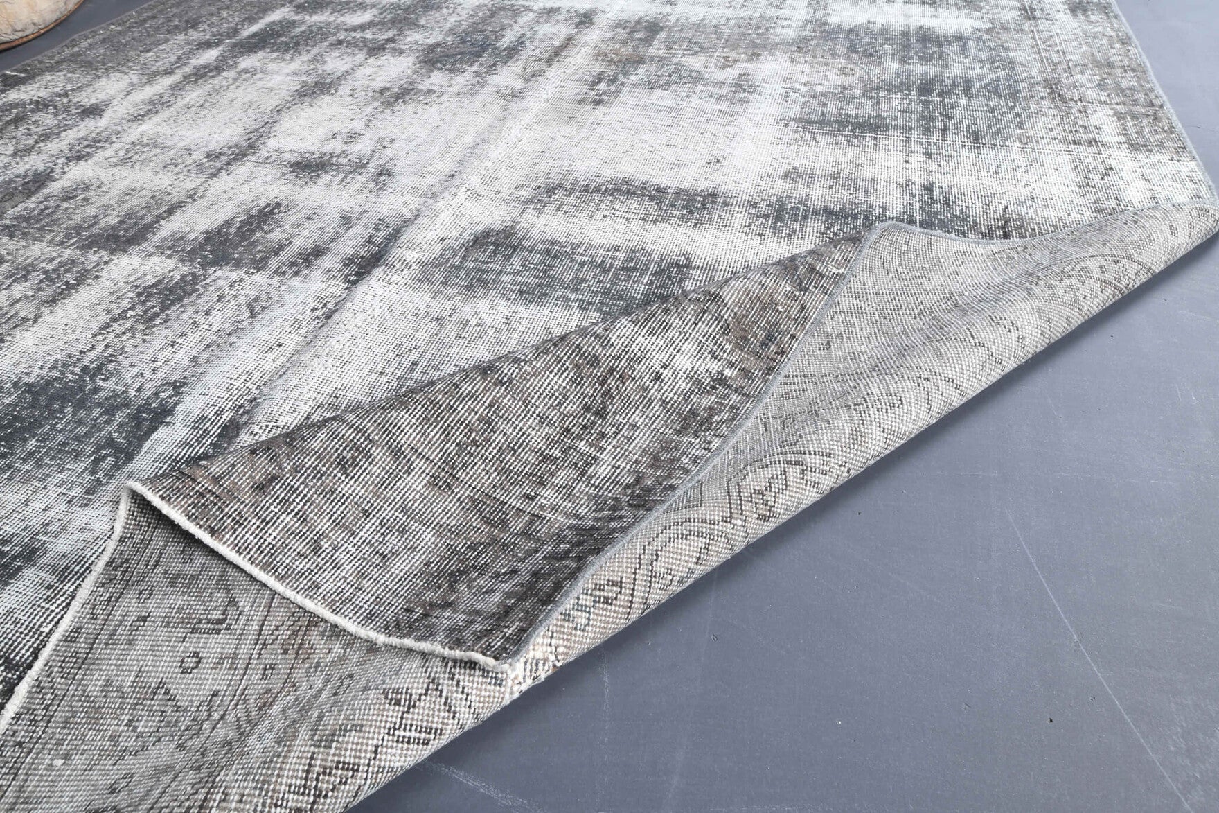 Vintage Distressed Gray Area Rug