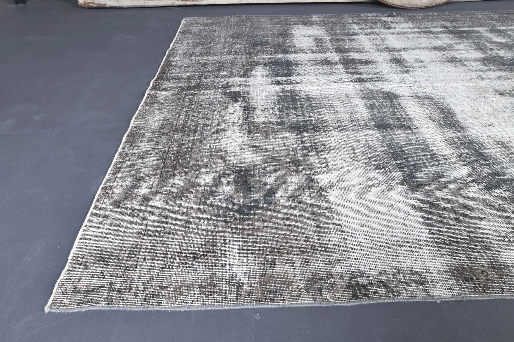 Vintage Distressed Gray Area Rug