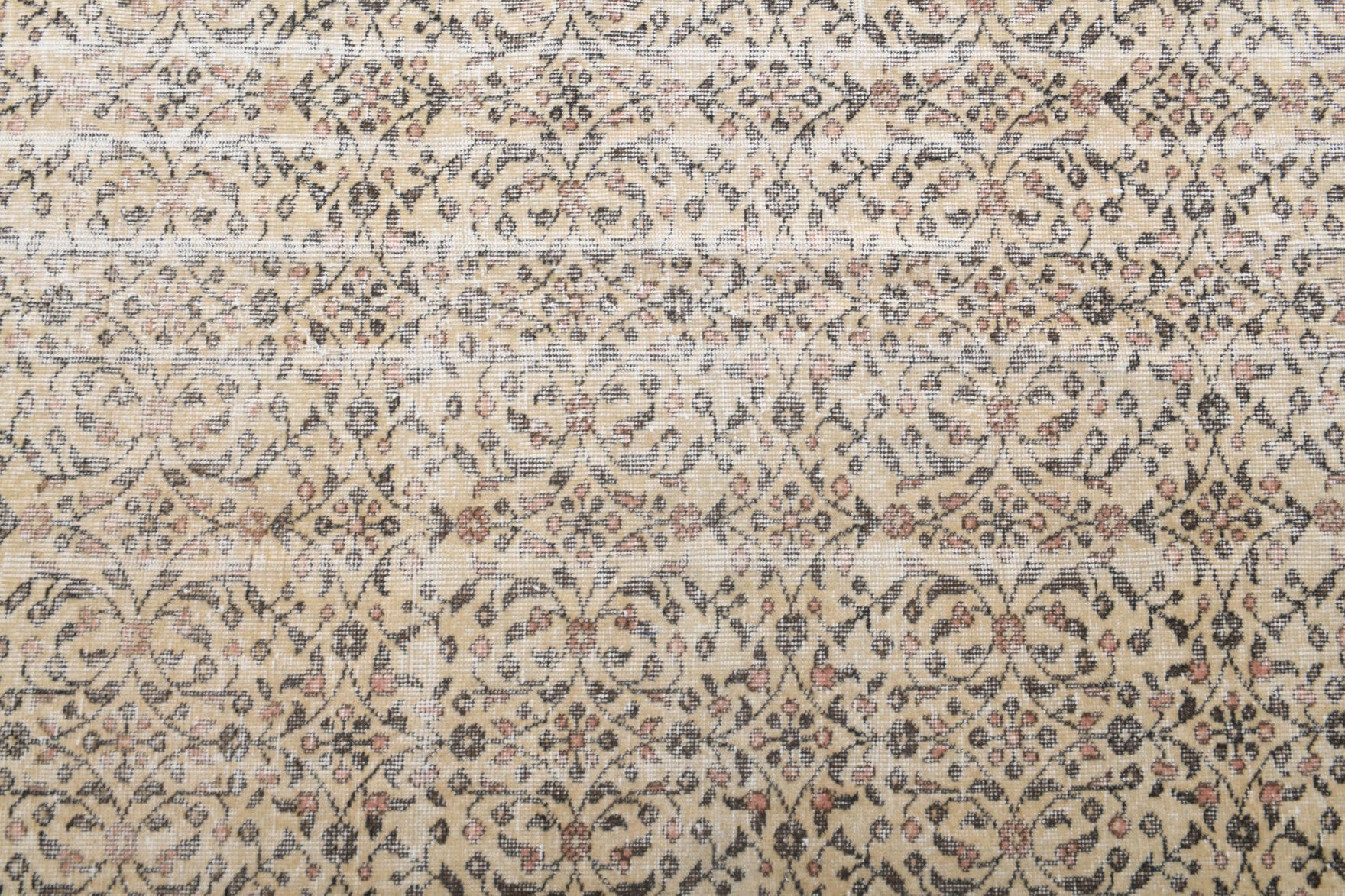 220x317 cm vintage Anatolian area rug – Yildizdeniz, low pile, wool