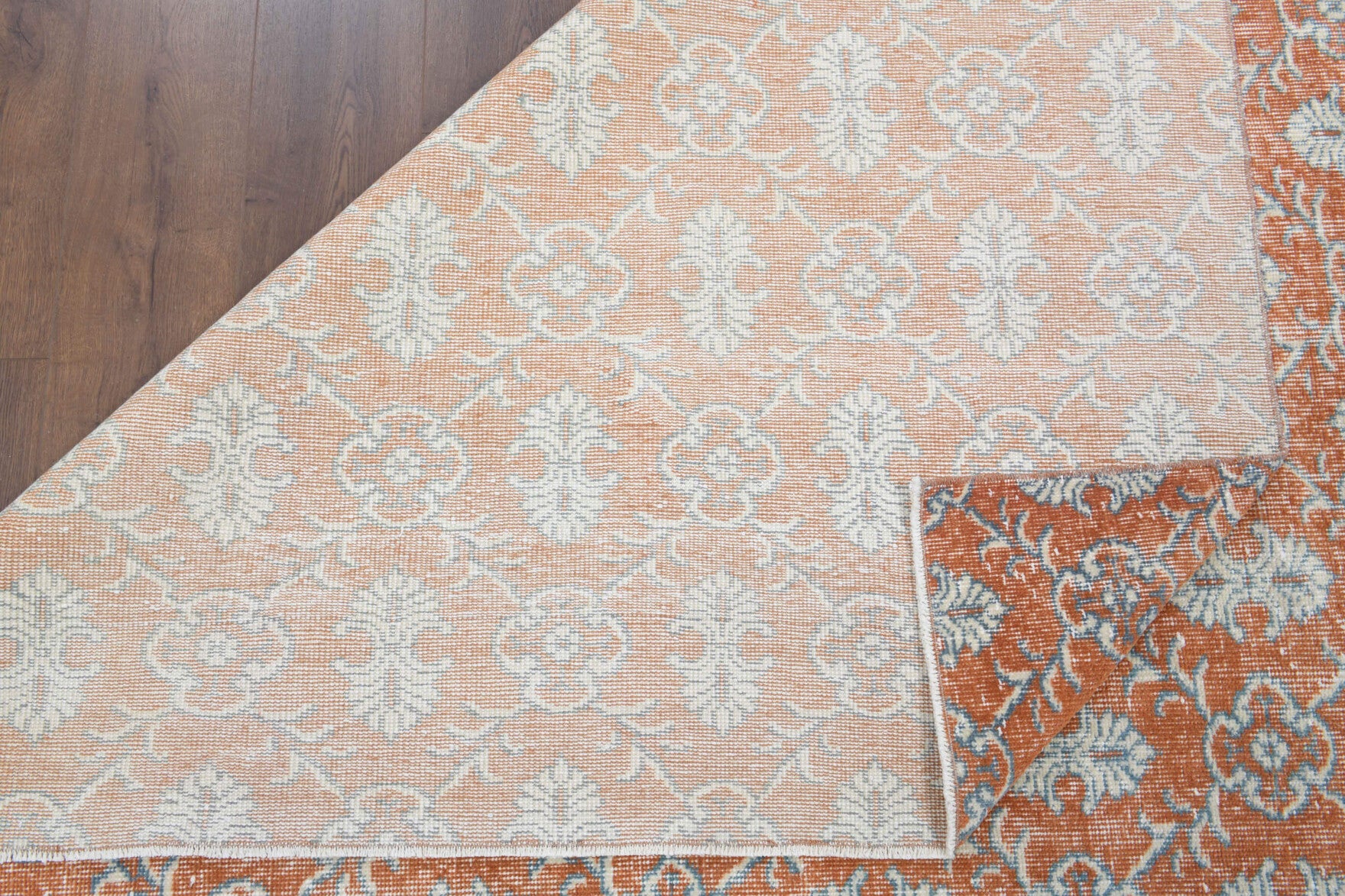 218x321 cm vintage Anatolian area rug – Humasahnur, low pile, wool