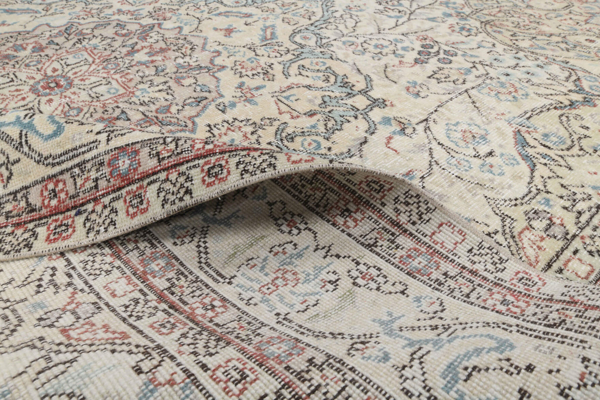 215x320 cm vintage Anatolian area rug – Ianthesthene, low pile, wool