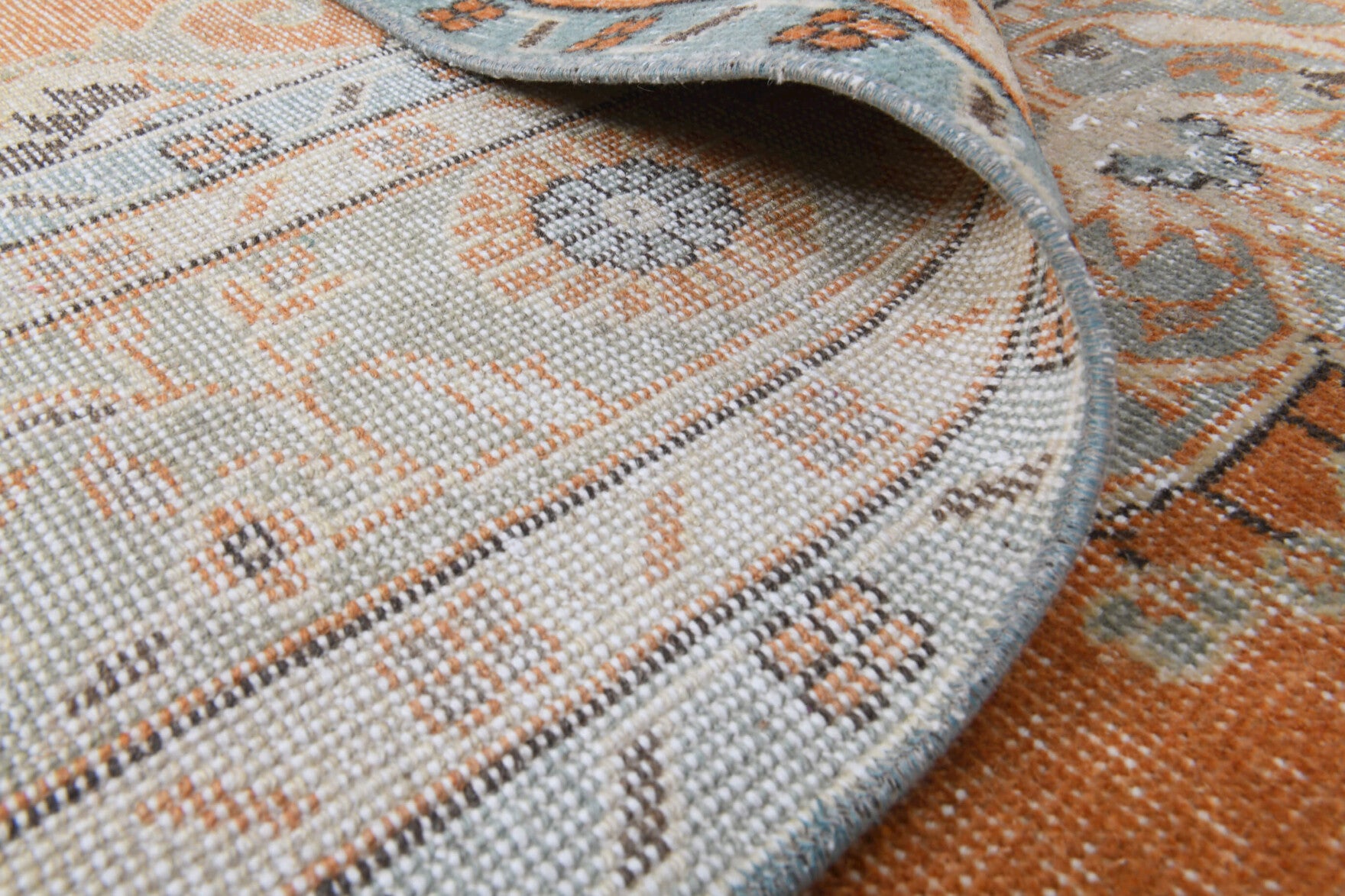 Handmade wool rug from Anatolia, Turkey – Vintage Medallion Anatolian Area Rug 7'5" x 10'8"